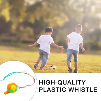 2vnt Švilpukas Plastiko Spalvinga Futbolo Formą Sveikiname Žaidimai Švilpukas Žaislą su Virve Vaikams Įdomus Partija Pasisako - Nuotrauka 1  